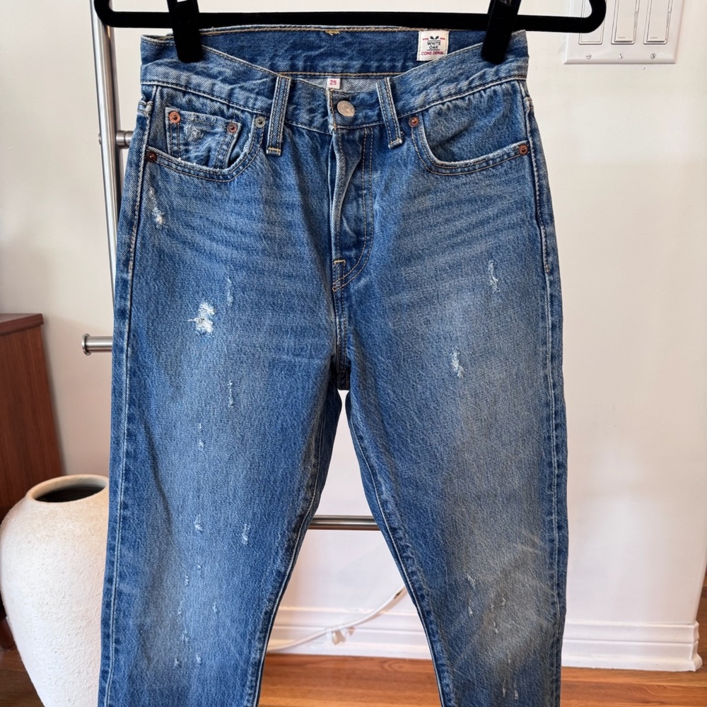 Levi's Wedgie Fit Raw Edge Denim - Medium Blue
